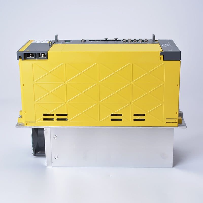 A06B-6222-H030 FANUC A06B-6222-H030 Servo Amplifier / Drive - Detail View | FANUC Servo Amplifier / Drive