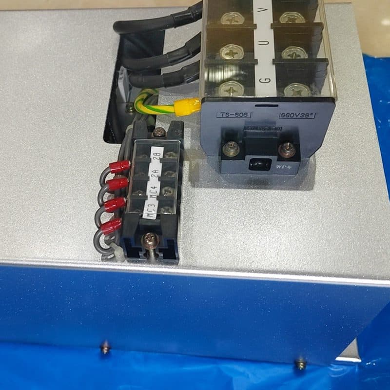 A06B-6069-H300 FANUC A06B-6069-H300 Servo Amplifier / Drive - Detail View | FANUC Servo Amplifier / Drive
