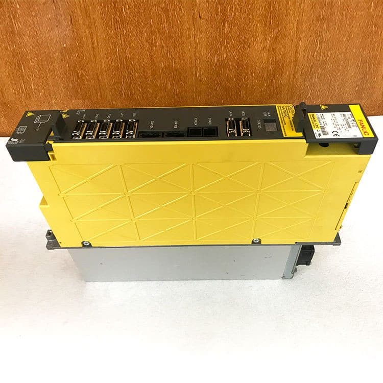 A06B-6220-H006 FANUC A06B-6220-H006 Servo Amplifier / Drive - Detail View | FANUC Servo Amplifier / Drive