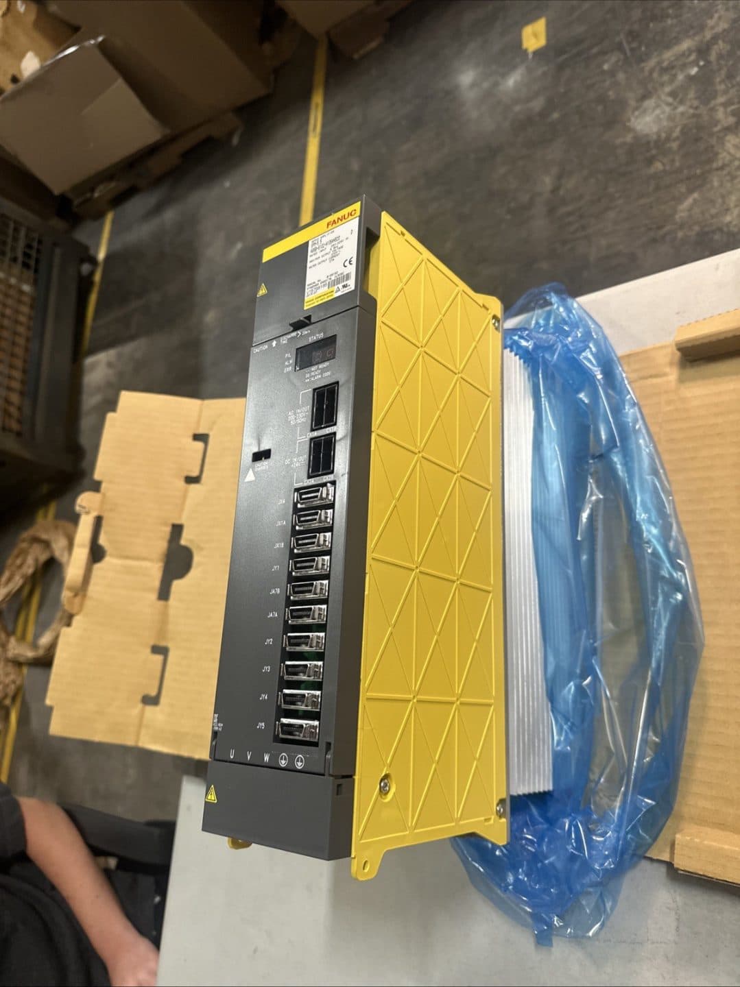 A06B-6102-H106#H520 FANUC A06B-6102-H106#H520 Servo Amplifier / Drive - View 4 | CNC Spare Part