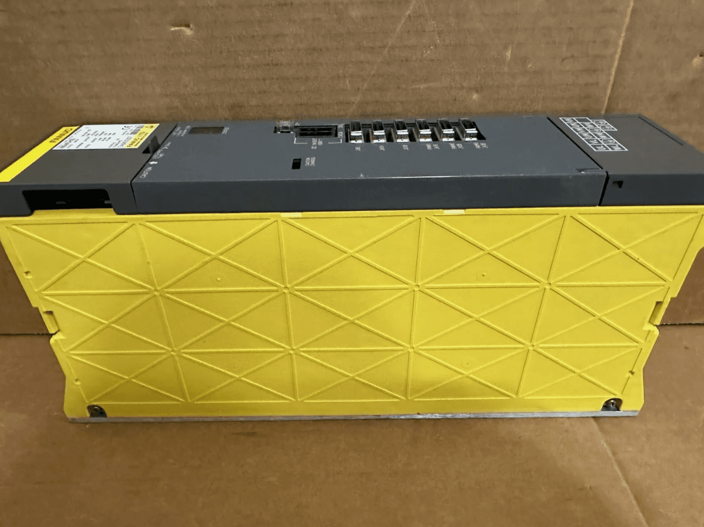 A06B-6079-H303 FANUC A06B-6079-H303 Servo Amplifier / Drive - Detail View | FANUC Servo Amplifier / Drive