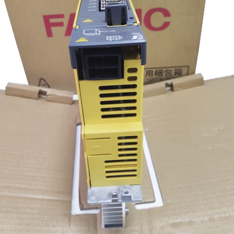 A06B-6111-H002 FANUC A06B-6111-H002 Servo Amplifier / Drive - Detail View | FANUC Servo Amplifier / Drive