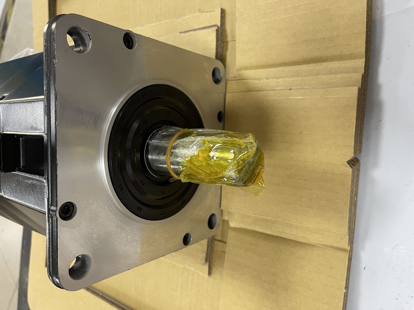A06B-0147-B177 FANUC A06B-0147-B177 Servo Motor - View 4 | CNC Spare Part