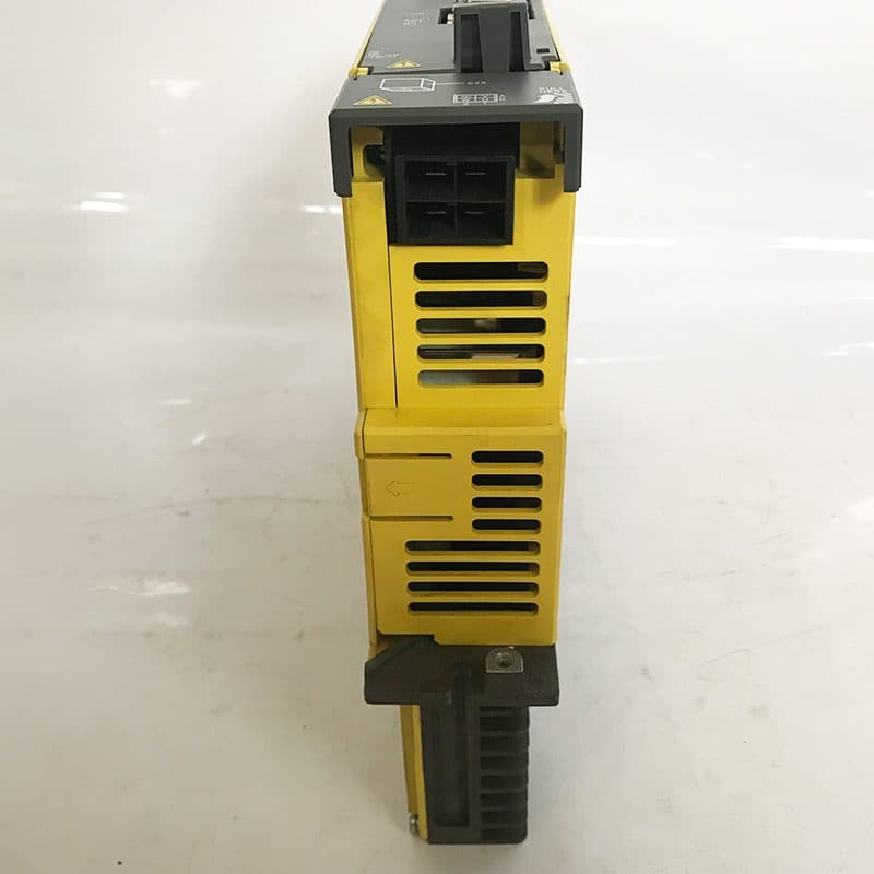 A06B-6240-H105 FANUC A06B-6240-H105 Servo Amplifier / Drive - Detail View | FANUC Servo Amplifier / Drive